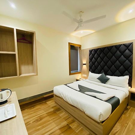 Hotel Comfort- Andheri West Mumbai Dış mekan fotoğraf