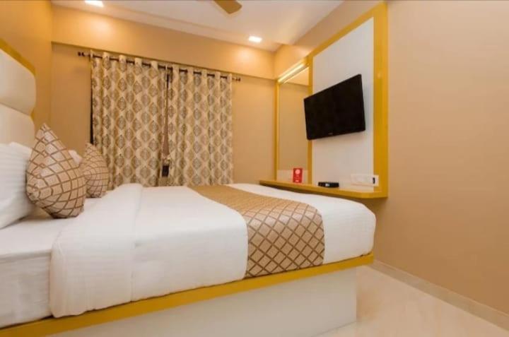 Hotel Comfort- Andheri West Mumbai Dış mekan fotoğraf